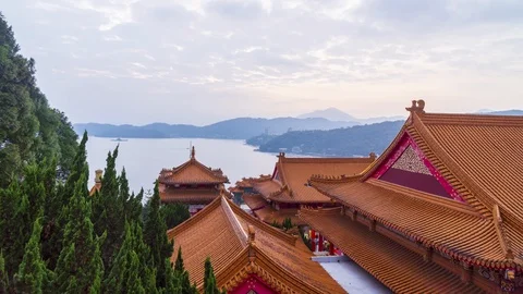 4k Time lapse Sunset of Wenwu temple at Sun moon lake, Taiwan. Video stock 123060355