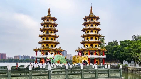 4k Time lapse of Tourists visiting Dragon and Tiger Pagodas in Kaohsiung City,Ta Stock Footage 123059792