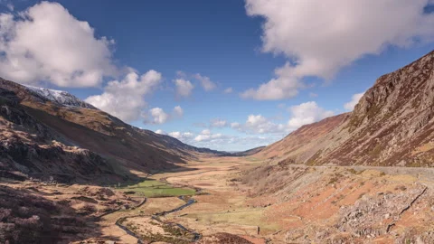 4K time lapse video of the Nant Ffrancon valley in Snowdonia, North Wales Stock Footage 235350156