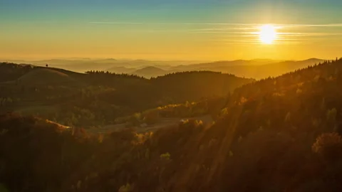 4k time lapse video of setting sun over beautiful rural landscape Stock Footage 142788095