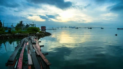 4K time lapse view of Lee Jetty, George Town, Penang Video stock 103987354