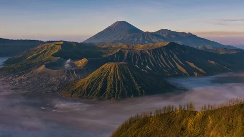 4K Time lapse of Volcano mountains in Bromo Tengger Semeru National Park Stock-Footage 122819231