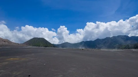 4K Time lapse of whispering sands in Bromo Tengger Semeru national park Stock Footage 89058139