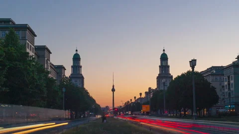 4K timelapse of Berlin street with traffic, beautiful sunset over skyline Stock Footage