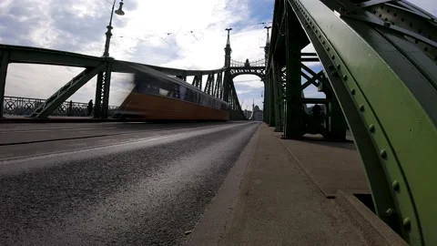 4k Timelapse - Bridge over the Danube River, Budapest Hungary. 스톡 동영상 219242297