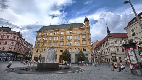 4K timelapse with city square and fountain Stock Footage 72729074