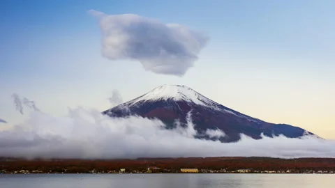 4K Timelapse of cloud rolling over Mountain Fuji, Yamanaka Lake, Japan Stock Footage 152962244