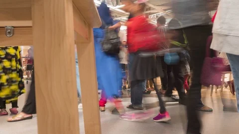 4k timelapse of crowd in supermarket Stock Footage 107553731
