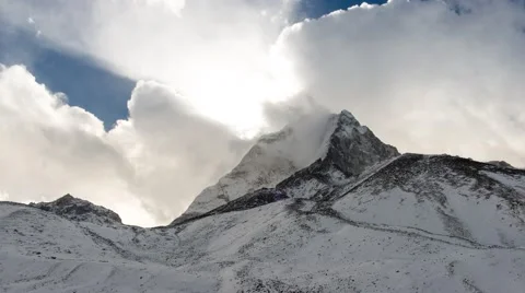 4K+ Timelapse Impressive mountain Amadablam Video stock 41594476