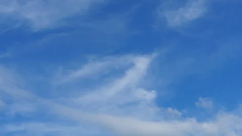 4K Timelapse Loop - Whispy Clouds (Looped) Stock Footage 128936788