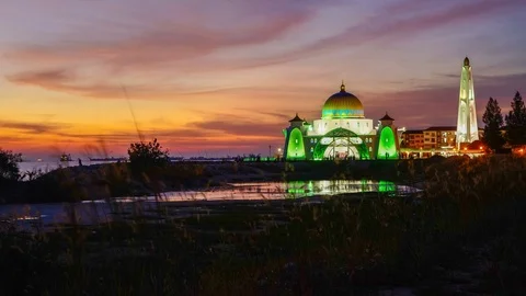 4k Timelapse of Malacca Straits Mosque during magnificent sunrise Stock Footage 93065382