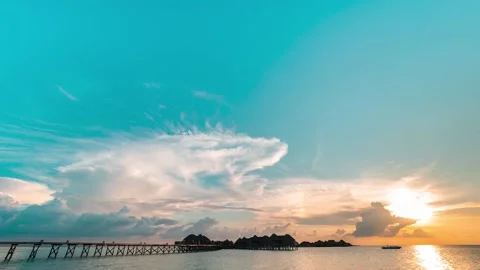 4K Timelapse, Maldives sunset with whispy clouds Stock Footage 130433579