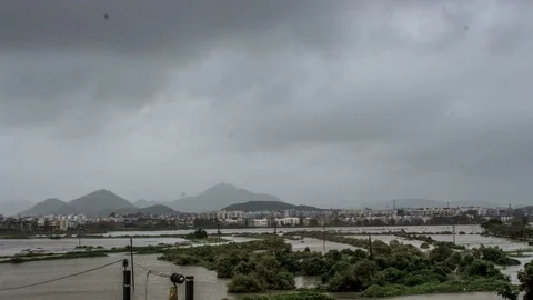 4k Timelapse of monsoon rain approaching to city in india Video stock 92908103