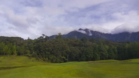 4K Timelapse of Mount Kinabalu with Dramatic cloud movement. Stock-Footage 201279183