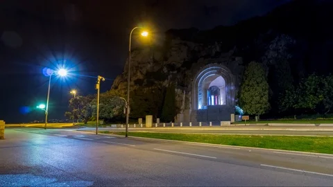 4K Timelapse of night Nice city France and Fracne colors monument and many cars Video stock 87234946