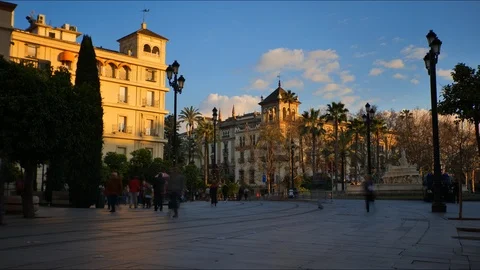 4K Timelapse on Puerta de Jerez Street with Alfonso XIII Hotel in Seville City. Stock Footage 125724791