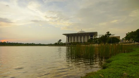 4K Timelapse of Putrajaya Mosque during sunset. Stock Footage 115674938