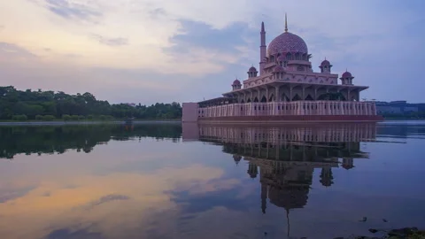4K Timelapse of Putrajaya Mosque during sunrise. Stock Footage 231746215
