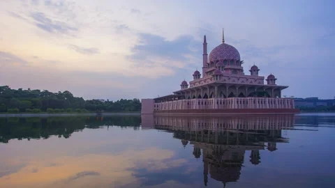 4K Timelapse of Putrajaya Mosque during sunrise. Stock Footage 231747648