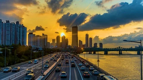 4K Timelapse Sunset 63 building at Seoul city and Han river,Downtown skyline Stock Footage 117976821