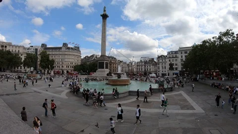 4K timelapse of the Trafalgal square on a cloudy day Stock Footage