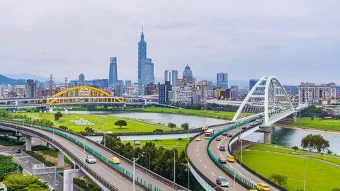 4k Timelapse Traffic of Rainbow bridge with Taipei city, Taiwan Stock Footage 121647515