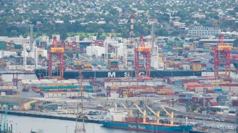4k timelapse video of a container ship unloading at a dock 스톡 동영상 62370193