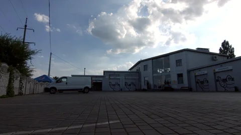 4K timeslapse of a tyre servicing yard Stock-Footage 96541012