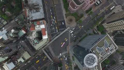 4K Top down rotating camera traffic shot Stock Footage 87701008