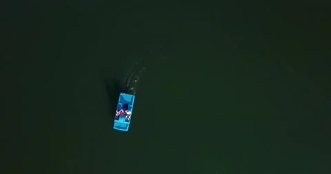 4k topdown drone video above boats 08 스톡 동영상 141142331
