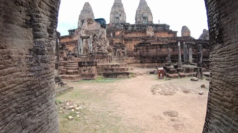 4K, Tourists visit the Pre Rup Prasat. Archaeological temple in Siam Reap.-Dan Stock Footage 119057866