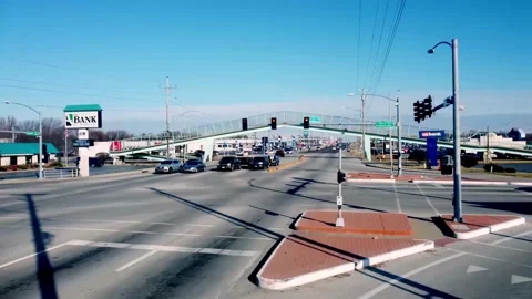 4K Traffic Shot In Springfield, MO Vídeo Stock 172494127