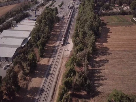 4k - Trains pass by each other - 2017 스톡 동영상 80151040