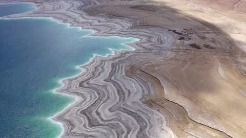 4K UHD | Dead Sea Drone Flight along the coast 動画素材 153036804