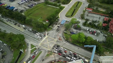 4K UHD half orbit at junction Stock Footage 226892234