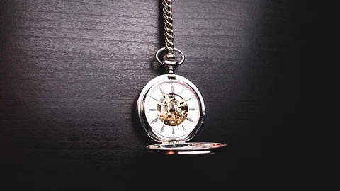 4K-UHD: Hyperlapse of an old pocket watch Stock Footage 118250315