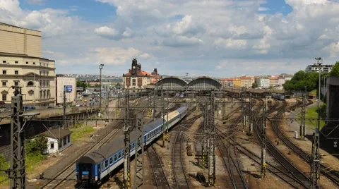 4k UHD prague train station traffic time lapse pan 11443 Stock Footage 40617554