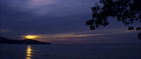 4K UHD Seamless Anamorphic Cinema Of Sunset Stock-Footage 162774207