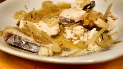 4K UHD Seamless loop - stir-fried salted vegetable with fish fillet 스톡 동영상 83121503