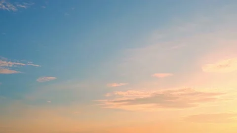 4K UHD : Sky Time lapse, Beautiful background, Sky Timelapse of skyscrapers. Stock-Footage 172567427