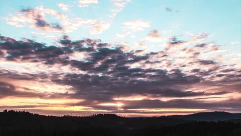 4K-UHD: Timelaps of Sunrise Video stock 141578293