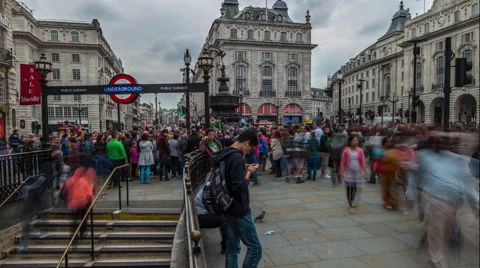 4k Ultra HD  hyper lapse of piccadilly circus Stock Footage 41449910