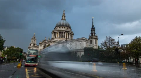 4k Ultra HD  time-lapse of st paul’s cathedral in a thunder storm Stock Footage 42596397