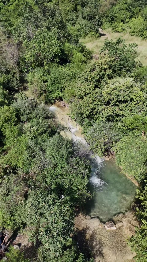 4k vertical clip of water fall in moutain Video stock 288810533