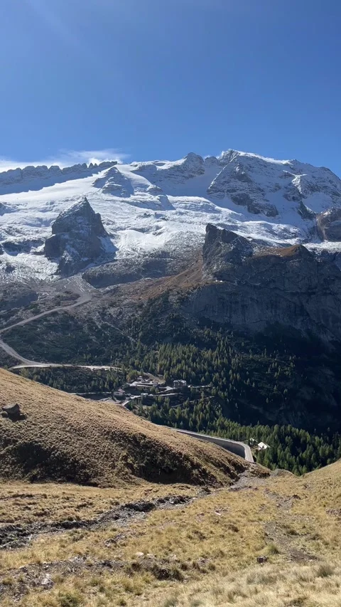 4K Vertical Video of Marmolada Glacier – Dolomites Alpine Panorama Stock Footage 331081127
