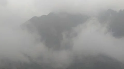 4K Video of clouds in hills. Video stock 331700699