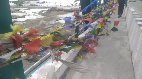 4K Video of colourful flags blowing in hills. Stock-Footage 331660804