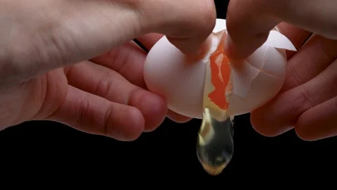 4K Video of cracking an egg. Stock Footage 183831548