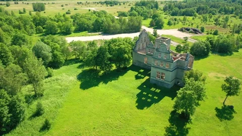4K video from drone to Ungru manor a sunny summer day.Haapsalu,Estonia Stock Footage 288917111