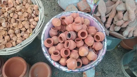 4K video of earthen diyas in a shop. Stock Footage 292425156